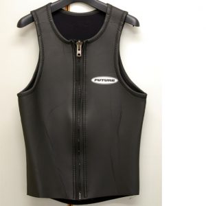 FUTURE WAVE 2mmベスト 中古ウェットスーツ bno9629424a