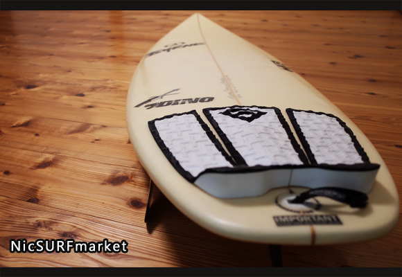 BYRNE 中古ショートボード 5`11 DINO EPS deck-detail 96291246