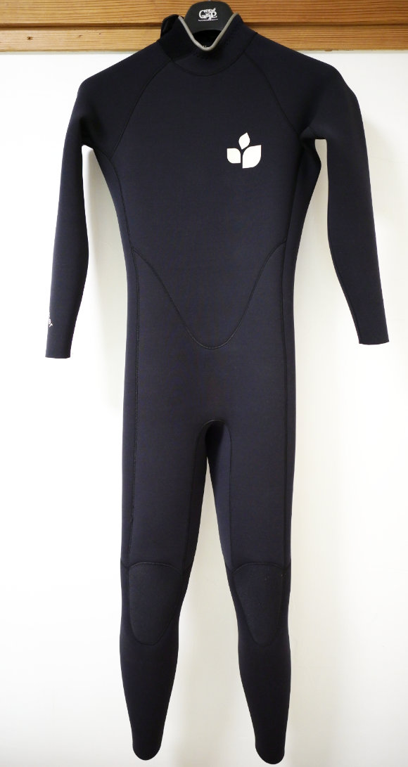 スリーウェザーwetsuit　ＸＬ